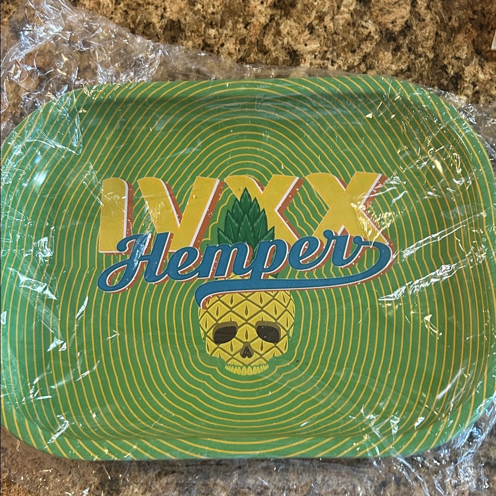 Green Hemper Tray with Pineapple Design